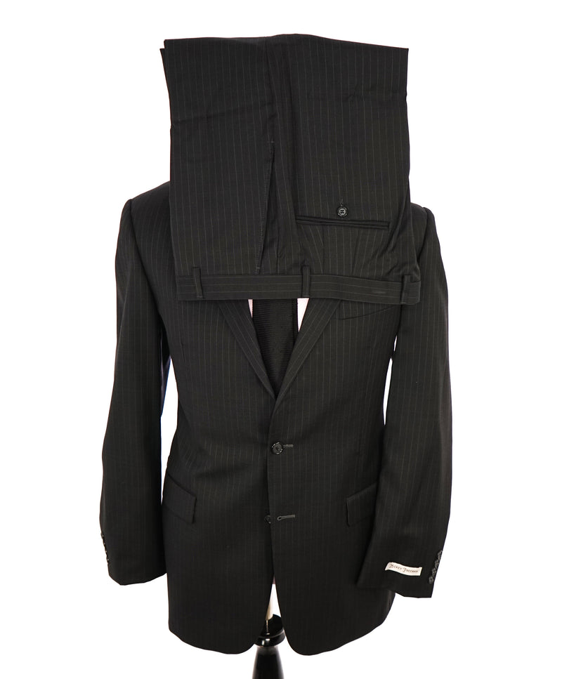 HICKEY FREEMAN - Charcoal & Cream Stripe "Milburn ii" Notch Lapel Suit - 42L