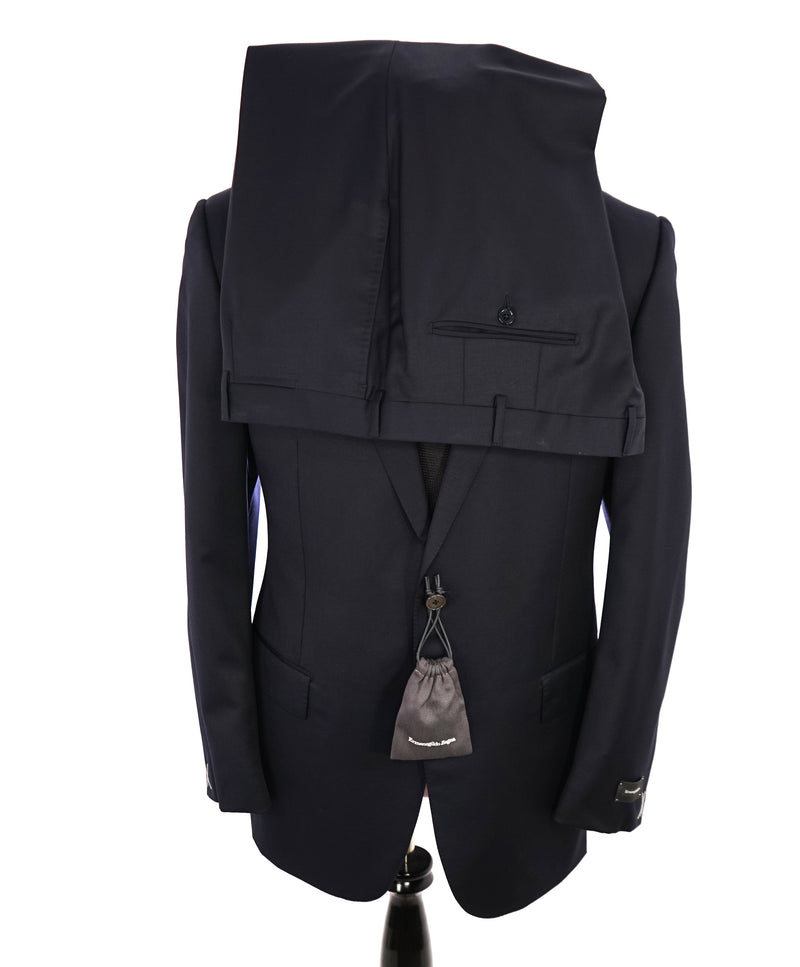 ERMENEGILDO ZEGNA - "Micronsphere" Collection Solid Blue Navy Suit - 46R
