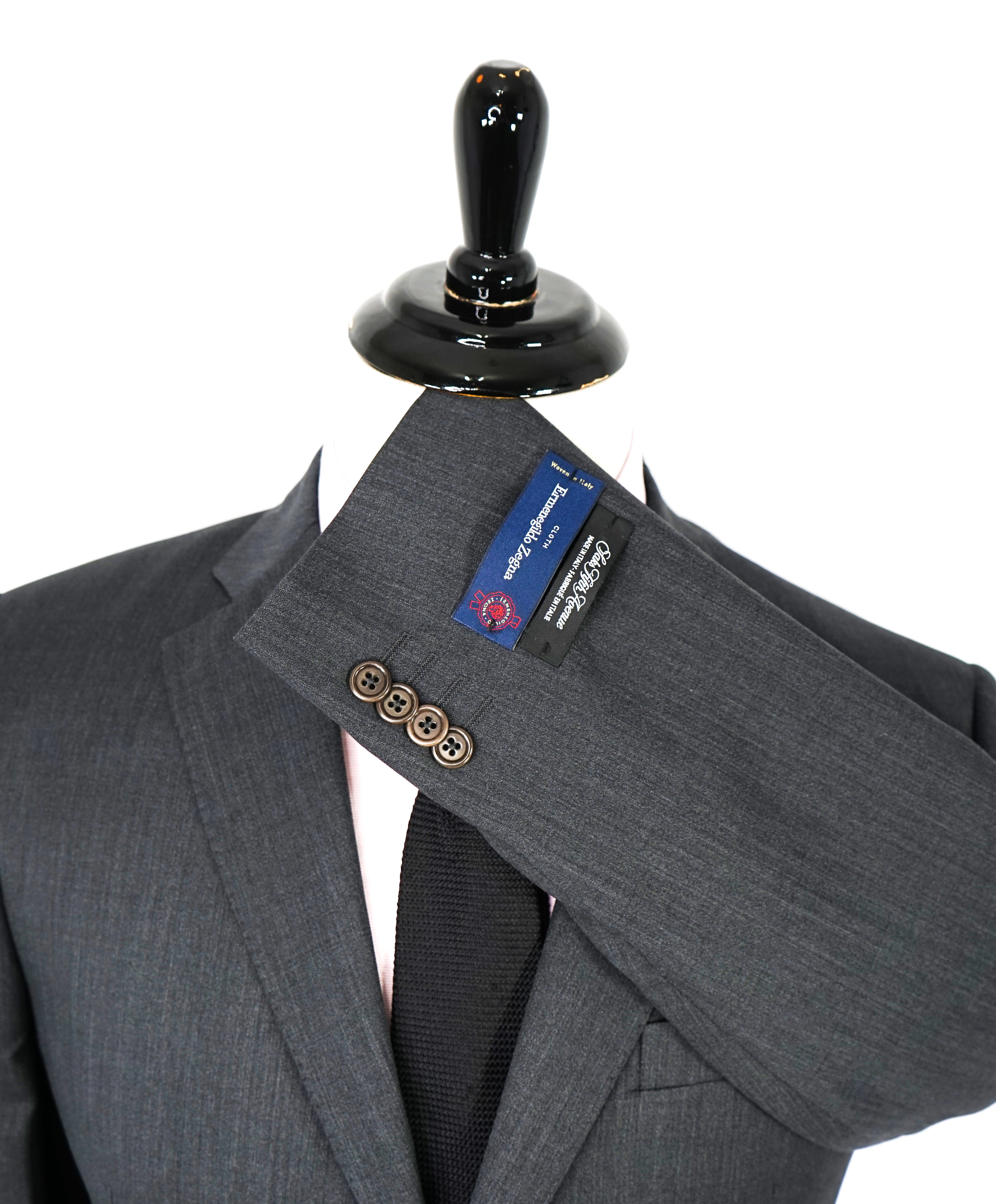ERMENEGILDO ZEGNA - "Classic" SAKS FIFTH AVENUE *SILK* Gray Suit - 48R
