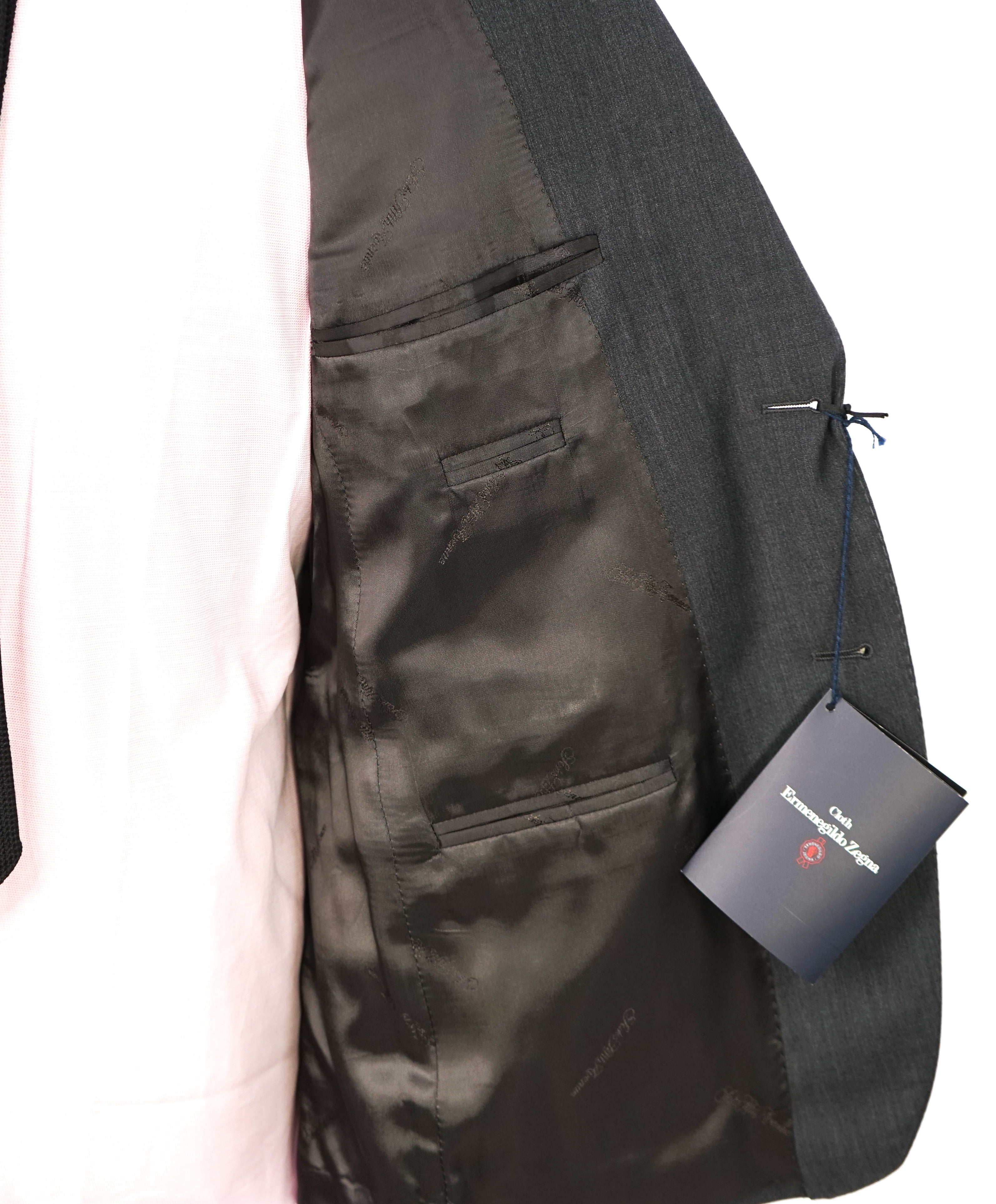ERMENEGILDO ZEGNA - "Classic" SAKS FIFTH AVENUE *SILK* Gray Suit - 48R