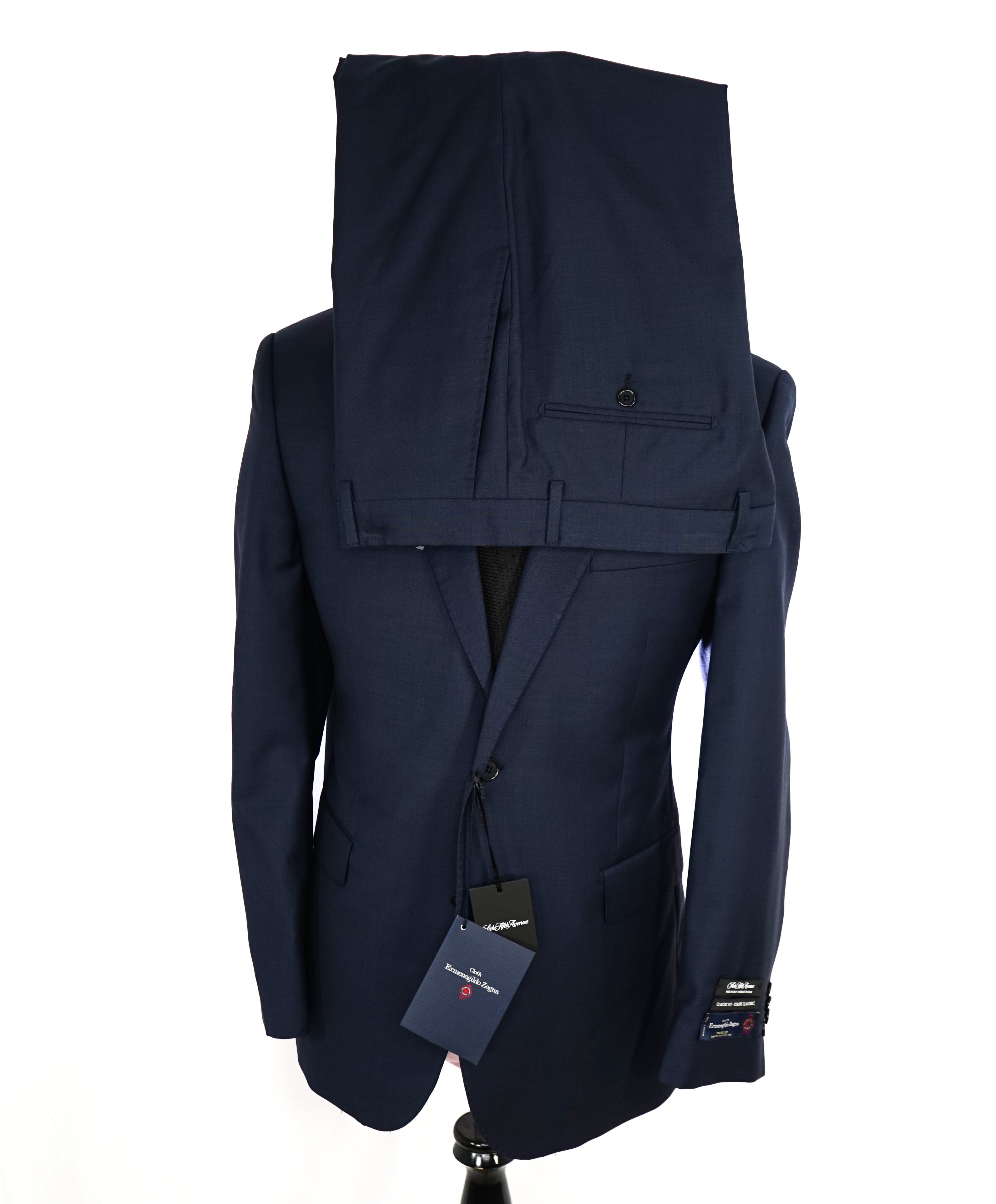 ERMENEGILDO ZEGNA - By SAKS FIFTH AVENUE *TRAVELLER* "Classic" Medium Blue Suit - 42R