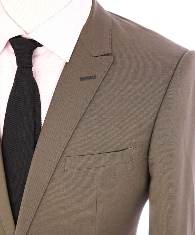ARMANI COLLEZIONI - Peak Lapel 1-Button Taupe Stone Suit "Slim Drop 8"- 44R