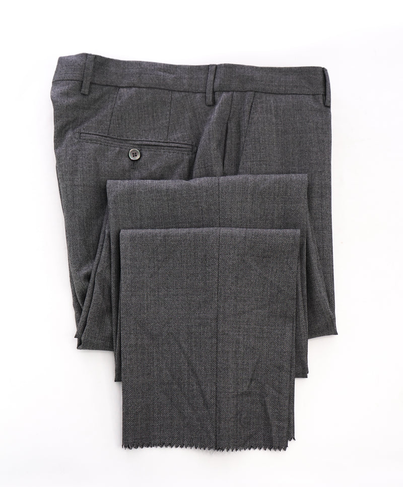 HUGO BOSS - Textured Gray "T- Hacer/Gage" Pearl Button Flat Front Dress Pants - 32W