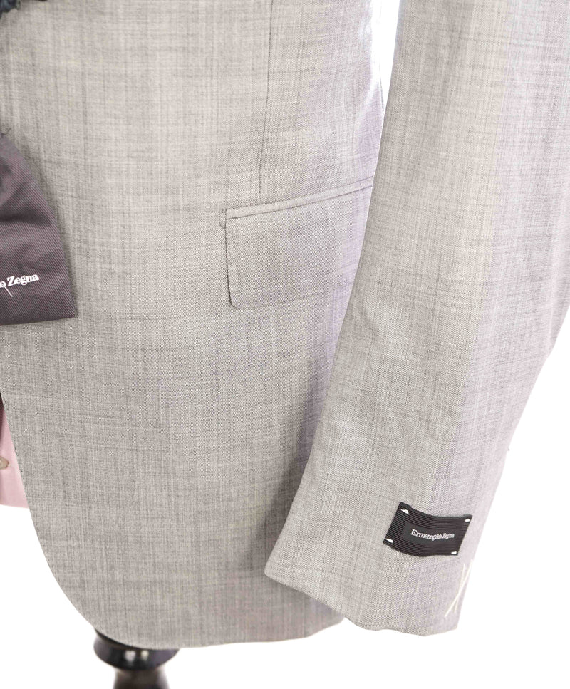 $4,690 ERMENEGILDO ZEGNA -"TROFEO 600" SILK Gray CLOSET STAPLE Suit - 44R