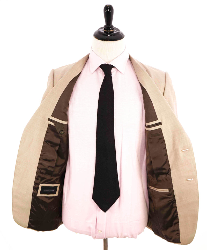 $3,995 ERMENEGILDO ZEGNA -“SILK / WOOL" Neutral Beige Suit - 38R