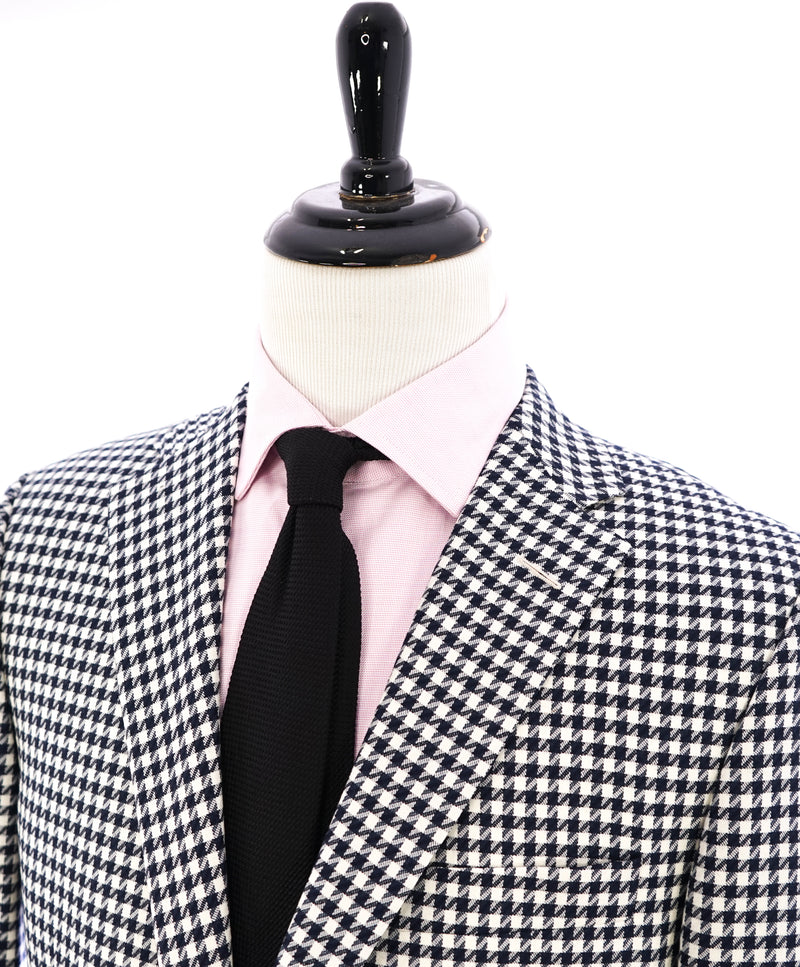 SAKS 5TH AVE BY HICKEY FREEMAN - Navy & Ivory Houndstooth Wool Blazer - 42L