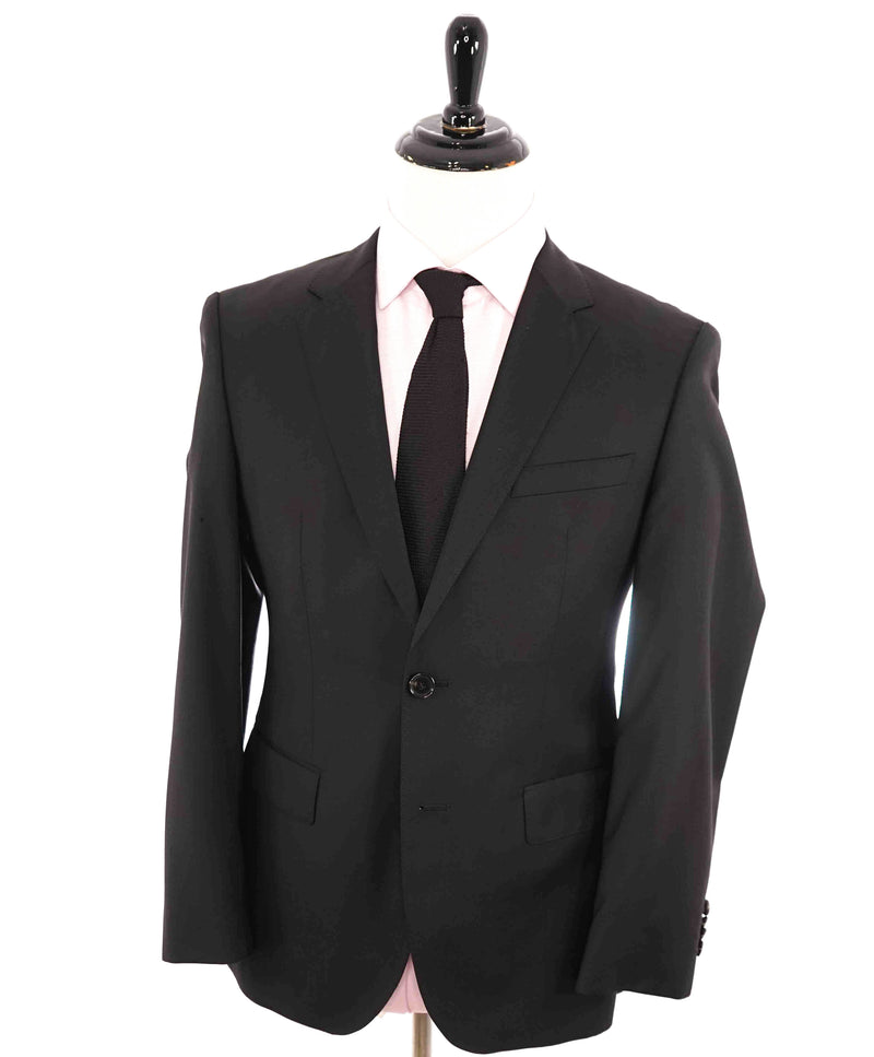 $1,195 HUGO BOSS - "GUABELLO Super 120's" Solid Black Notch Lapel Suit - 36S