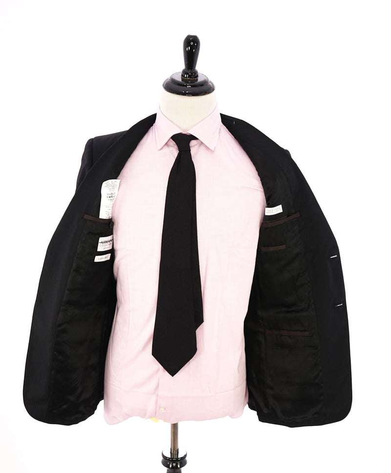 ARMANI COLLEZIONI - "EXECUTIVE Collection" Tonal Black Stripe Super 150's Suit- 36R
