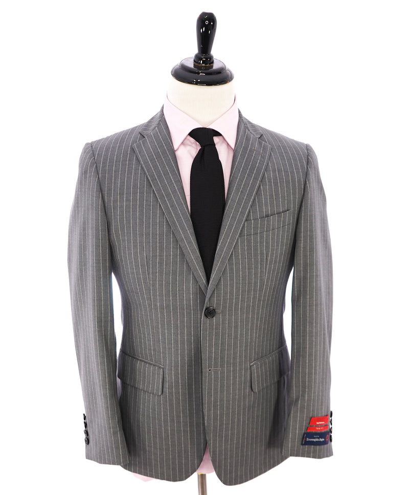 SAKS FIFTH AVENUE - ERMENEGILDO ZEGNA Gray Stripe Trim Suit - 38S