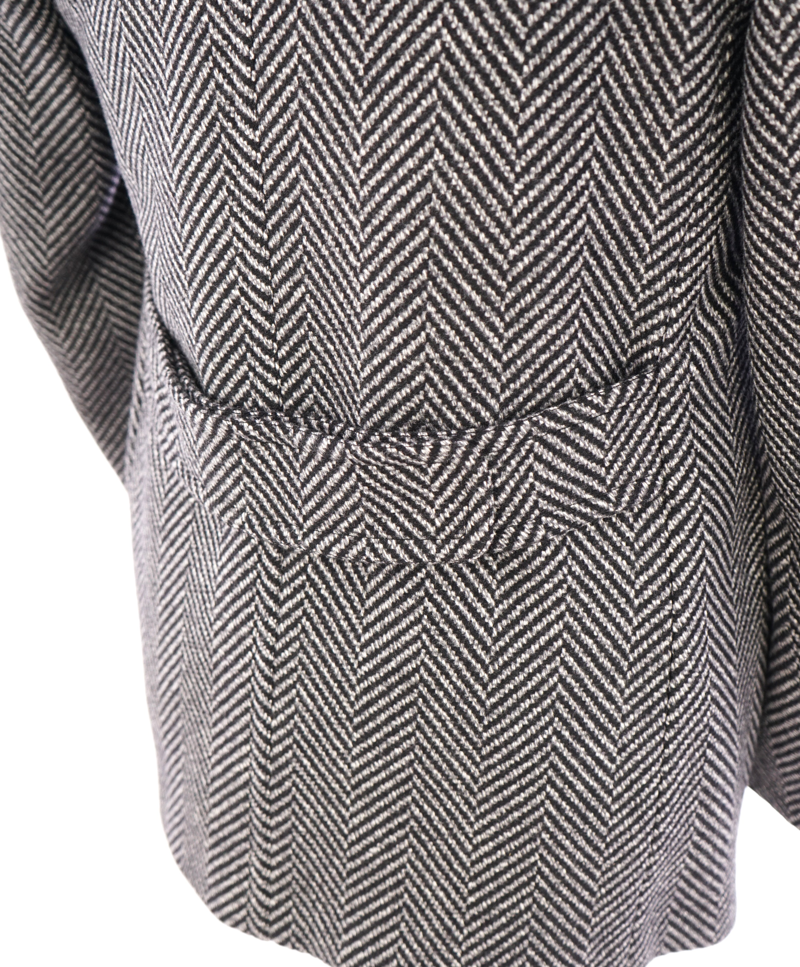 CANALI - Black & White Herringbone Double Breasted Peacoat Quilted Coat - 42