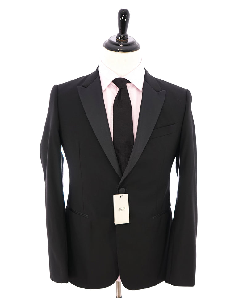 ARMANI COLLEZIONI - Black Textured Peak Lapel "M Line" Slim Suit - 38R