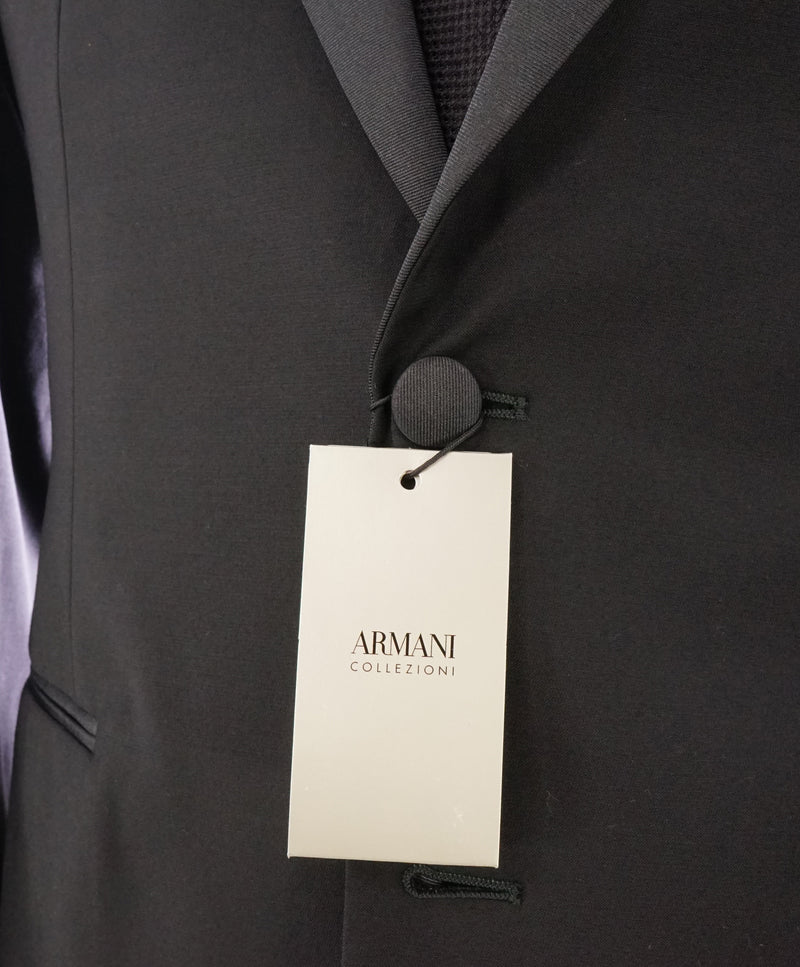 ARMANI COLLEZIONI - Black Textured Peak Lapel "M Line" Slim Suit - 38R