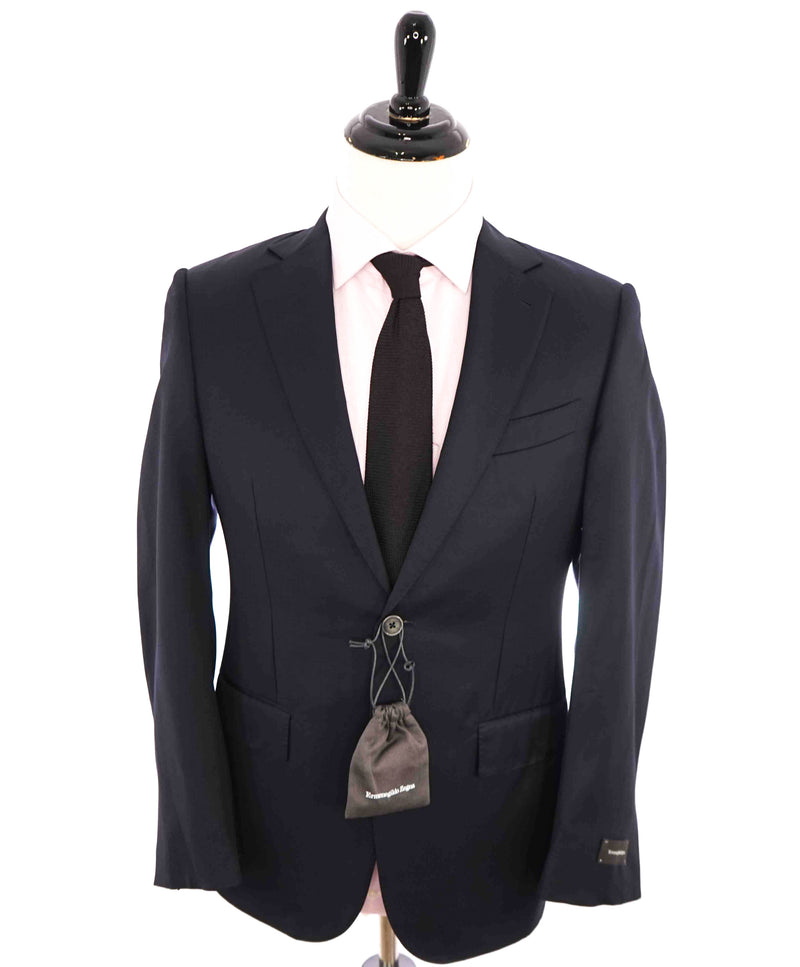 $3,250 ERMENEGILDO ZEGNA - "MICRONSPHERE" *Closet Staple* Navy Suit - 36S