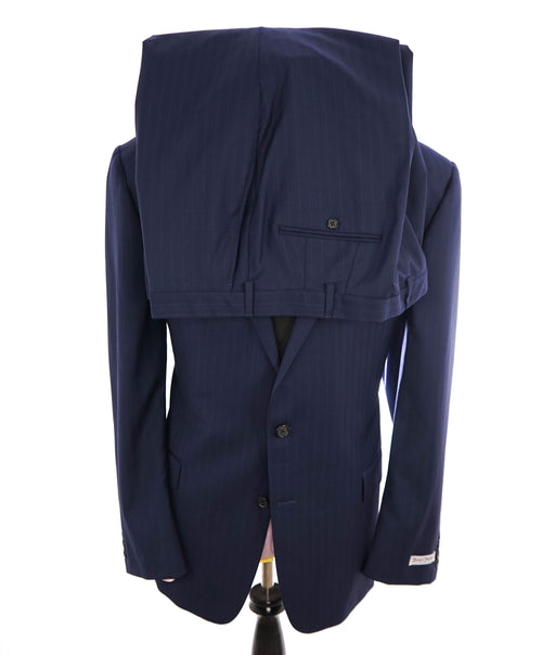 HICKEY FREEMAN - Blue on Blue Pencil Stripe Wool "Milburn ii" Suit USA - 48L