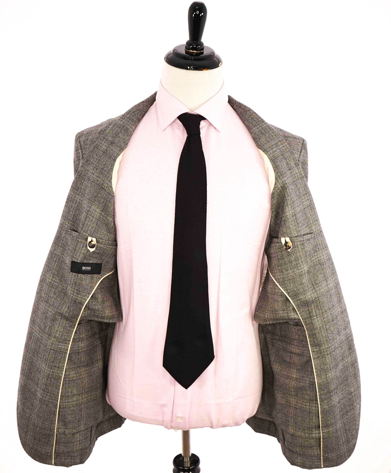 $1,295 HUGO BOSS - Camel / Gray WOOL Light Flannel Notch Lapel Suit - 40L