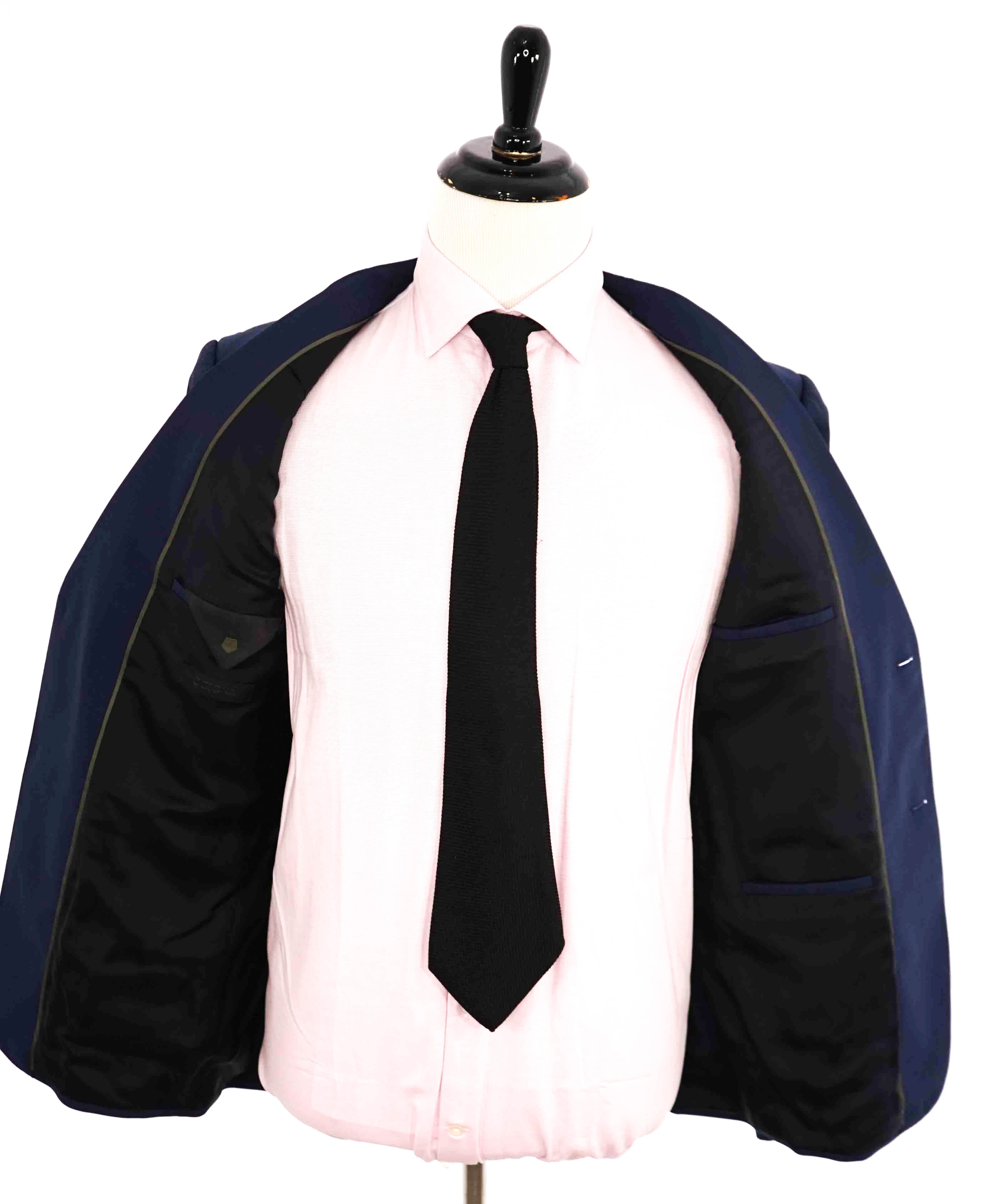 $995 Z ZEGNA - Blue & Red Textured 2-Button Notch Lapel Blazer - 42R