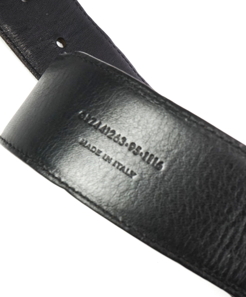 SAINT LAURENT - Logo-plaque leather belt