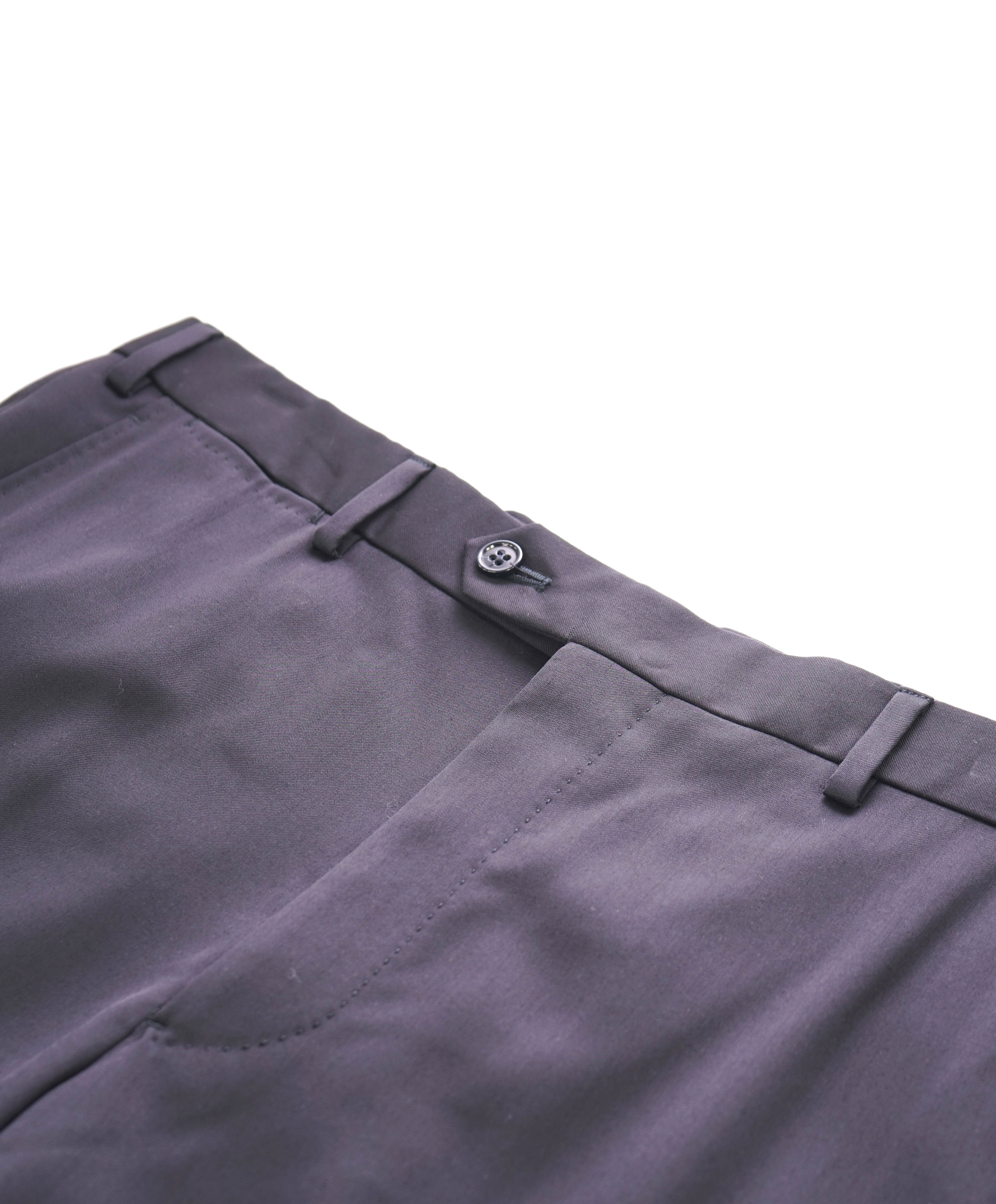 ARMANI COLLEZIONI - Black *CLOSET STAPLE* Wool Flat Front Dress Pants - 37W