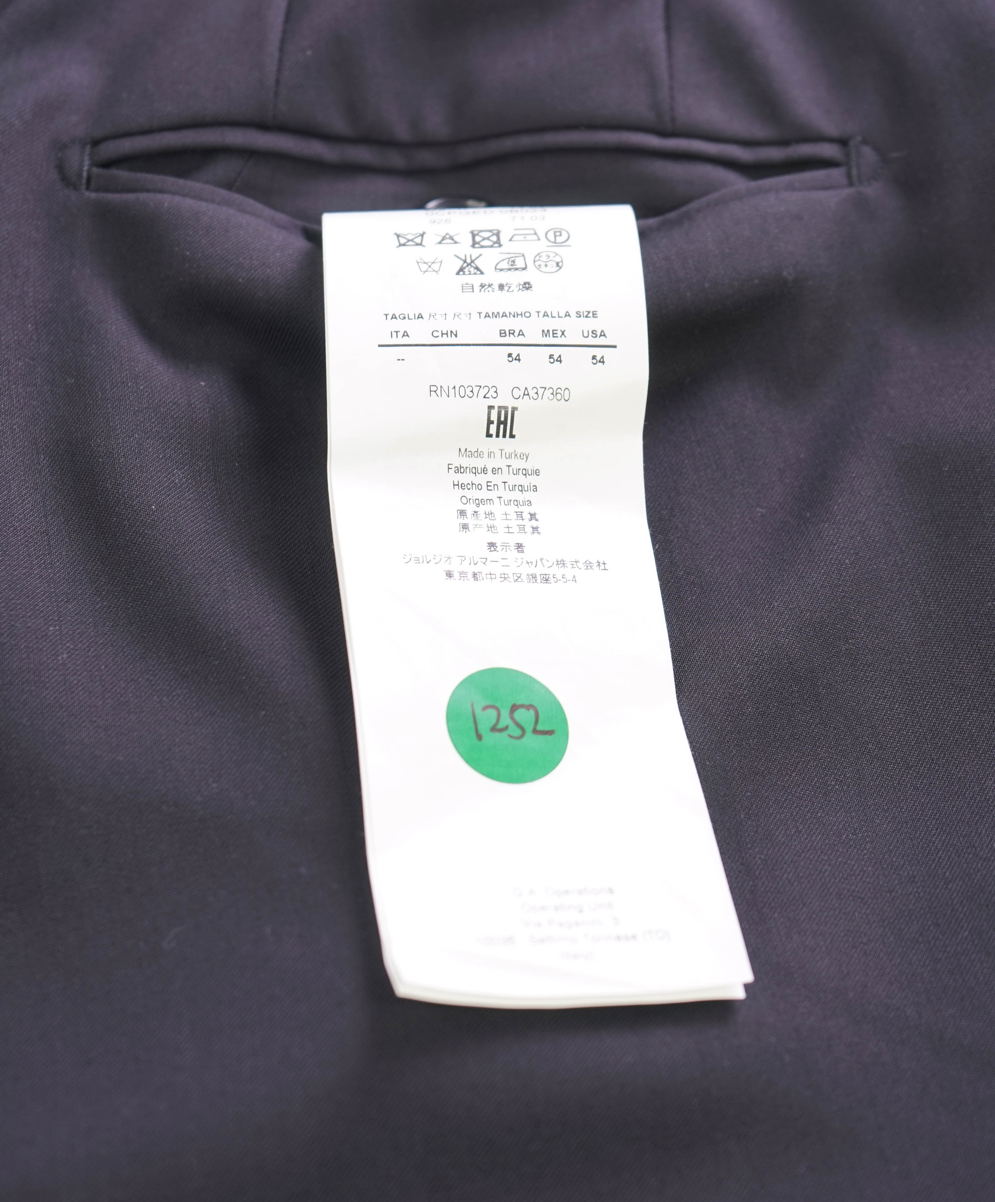 ARMANI COLLEZIONI - Black *CLOSET STAPLE* Wool Flat Front Dress Pants - 37W