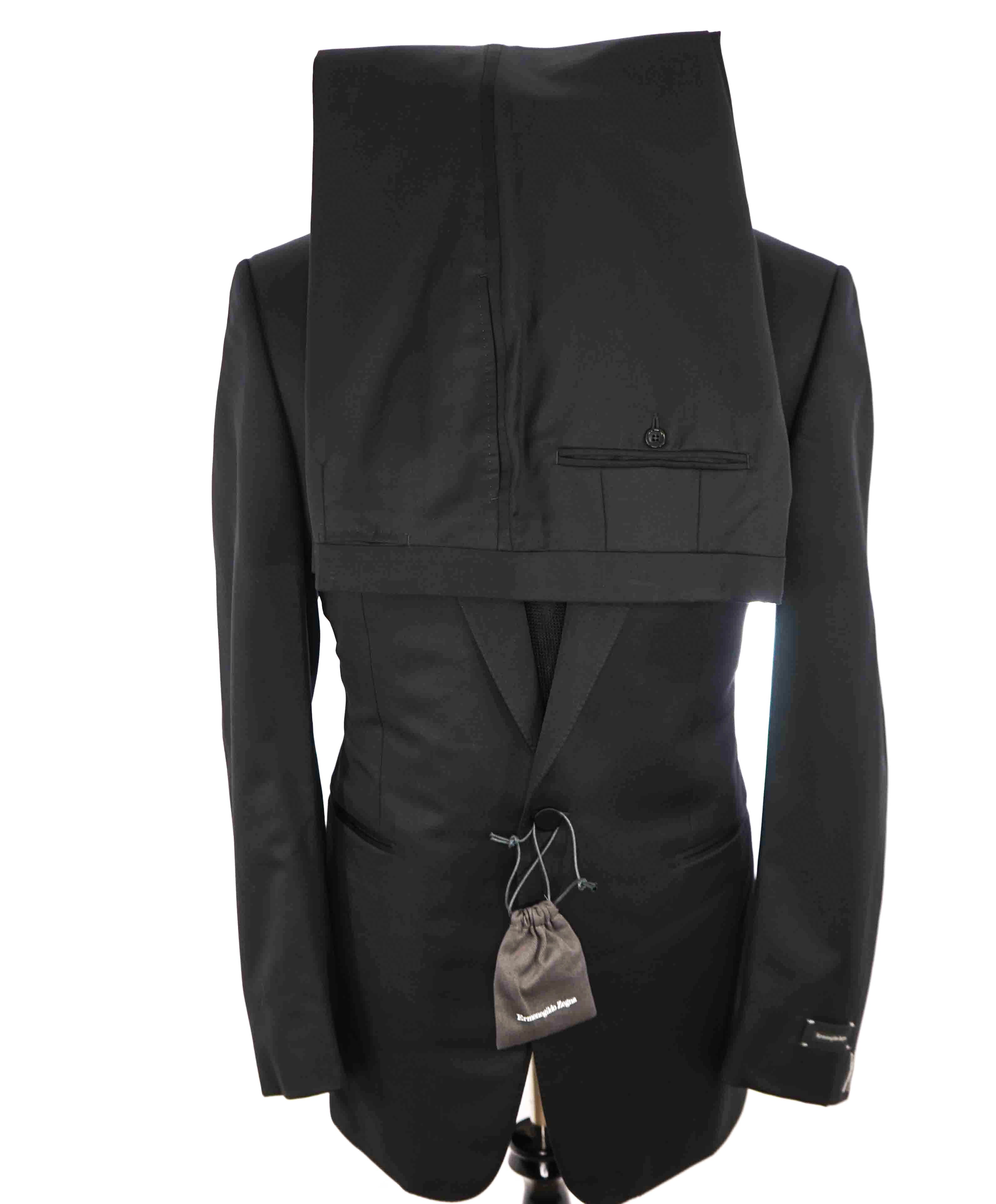 $3,995 ERMENEGILDO ZEGNA -"MICRONSPHERE MILA" PEAK LAPEL Tuxedo - 42R