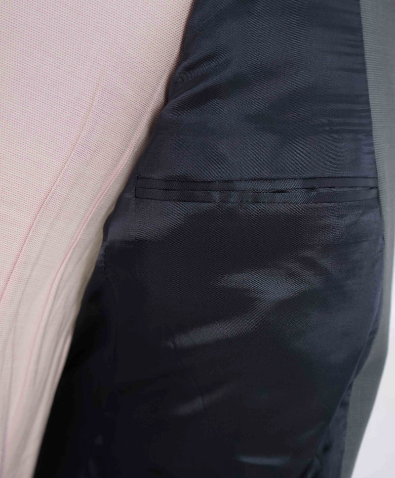 $1,495 ARMANI COLLEZIONI - Steel Gray Textured Notch Lapel Wool Blazer - 40R