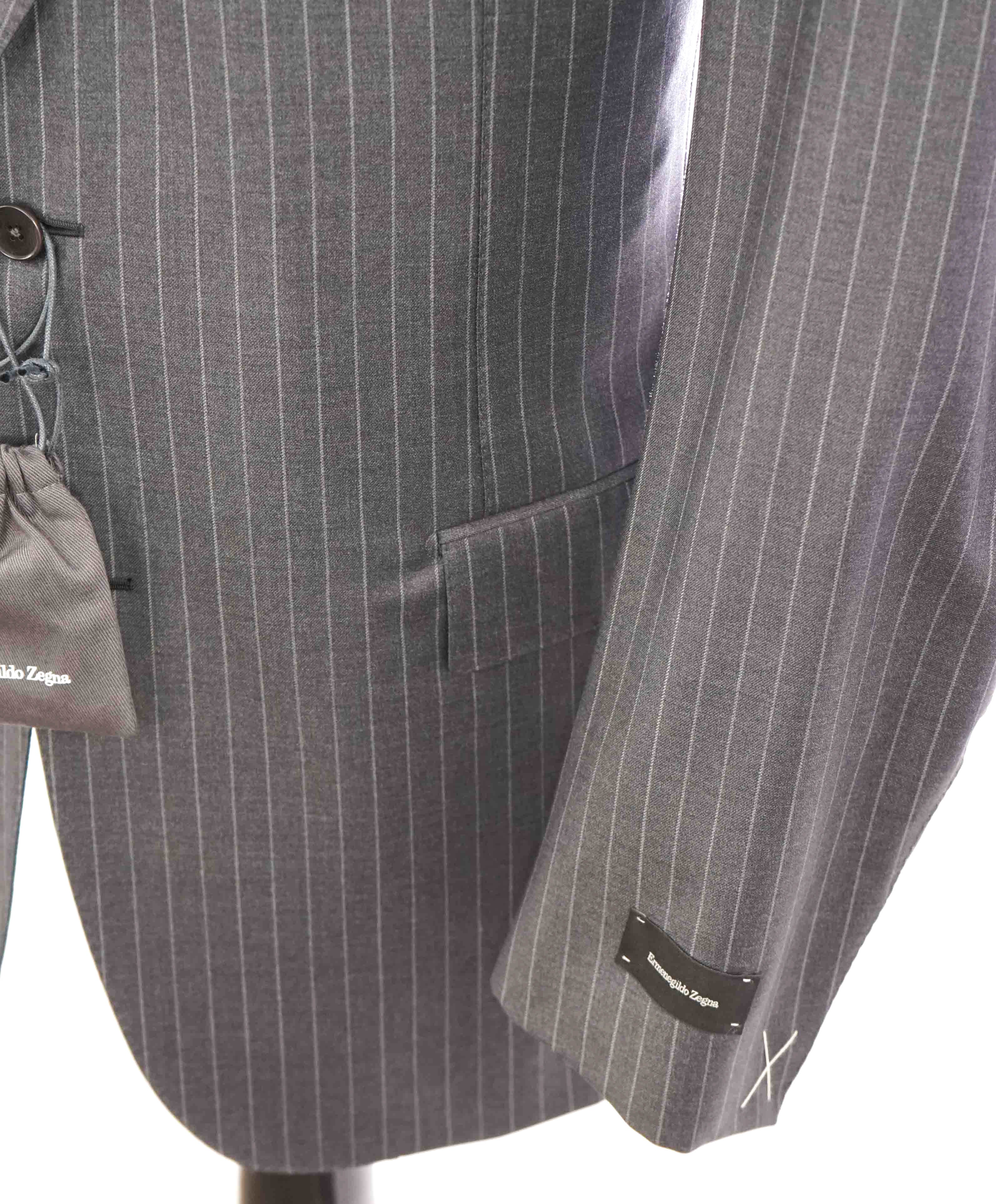 $3,290 ERMENEGILDO ZEGNA- “TORFEO” Gray Wool Stripe Blazer- 46L