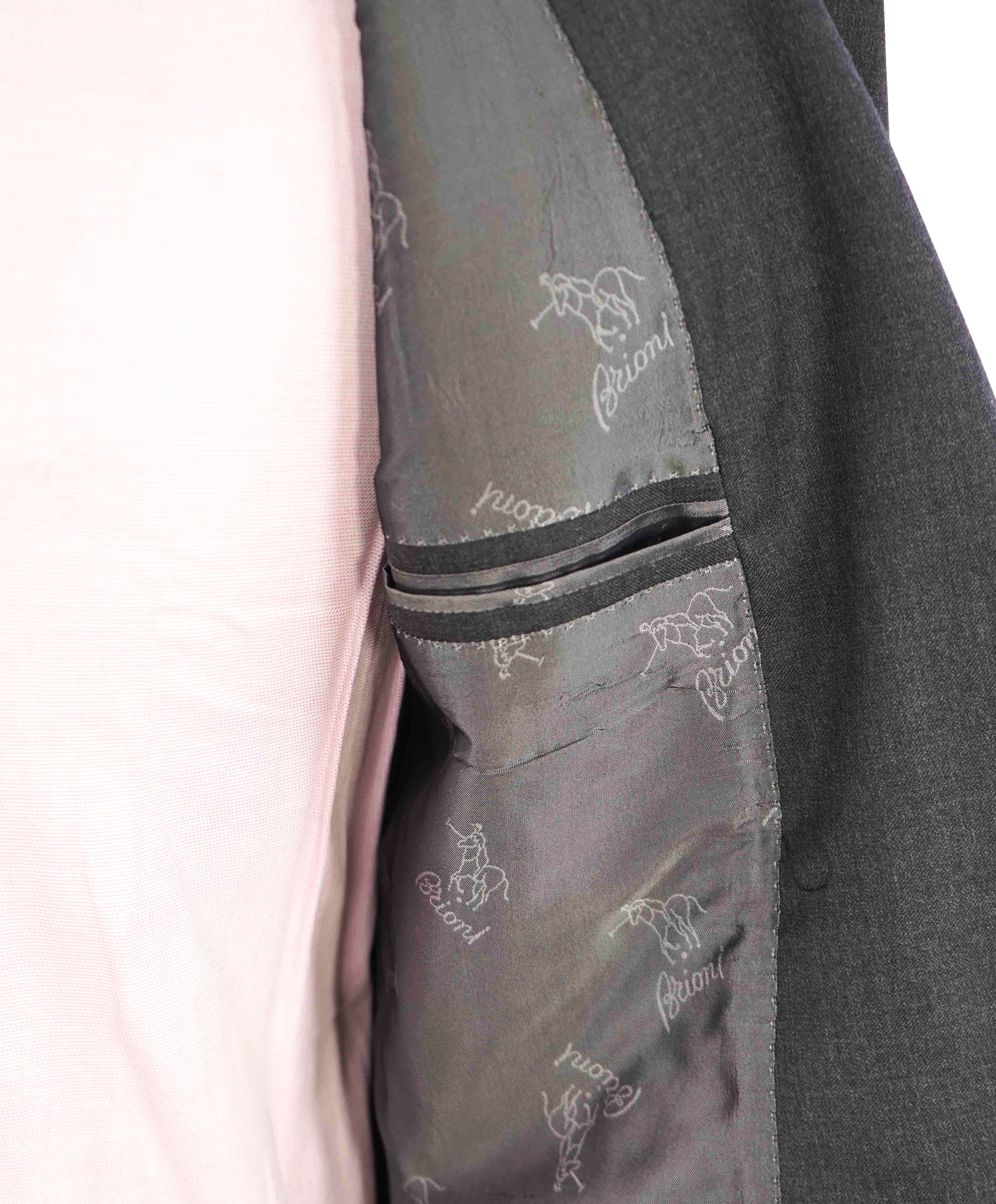 $5,395 BRIONI - Charcoal 2-Button Hand Made In Italy Blazer- 44R US