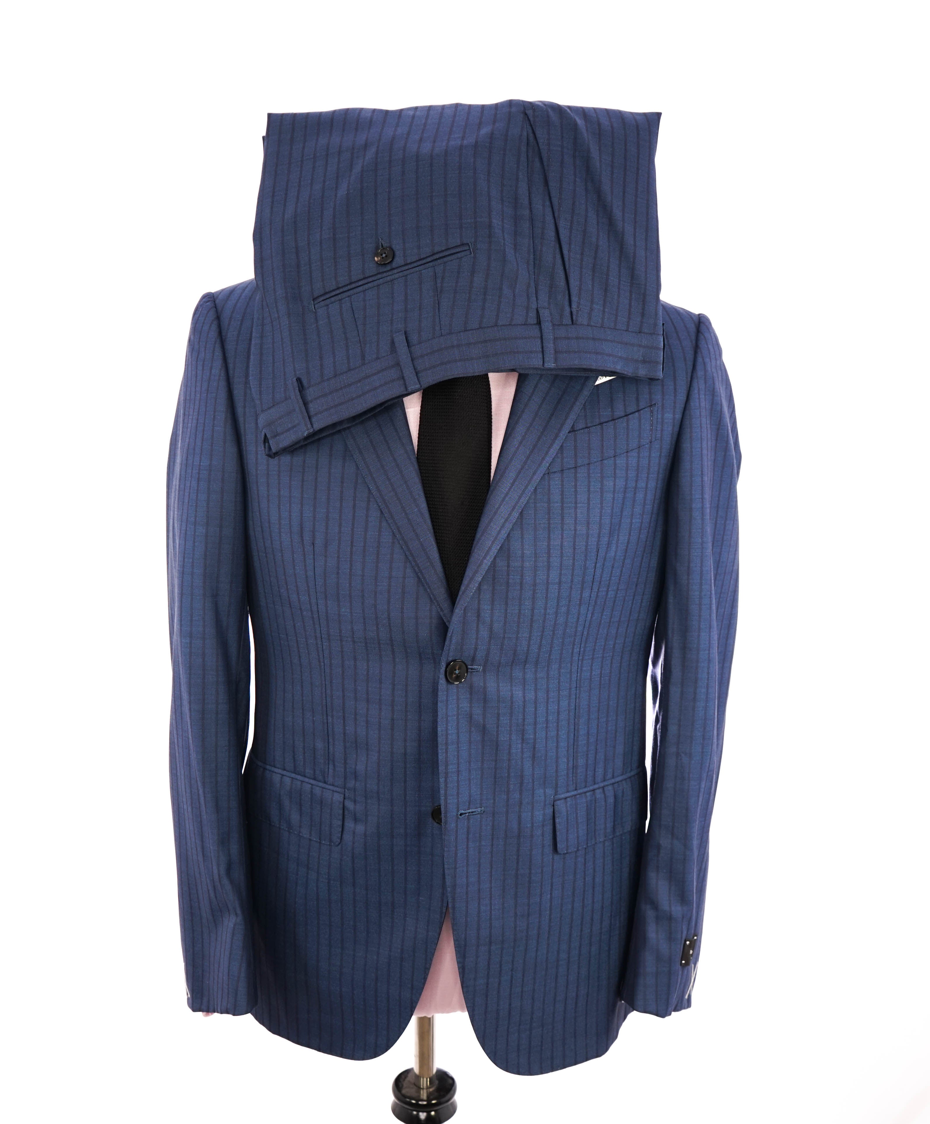 $3,995 ERMENEGILDO ZEGNA -"TROFEO 600" *Chalk Stripe* Blue Silk Suit - 38R