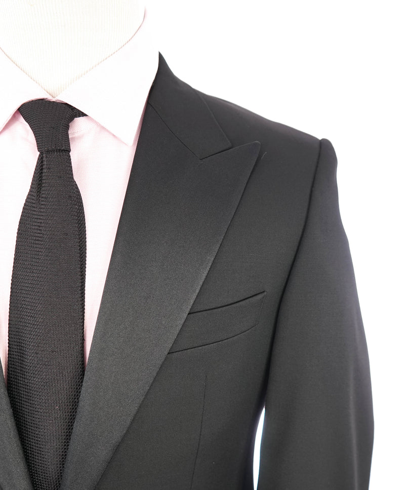 $1,495 HUGO BOSS - PEAK LAPEL Super 100 Solid Black 1-Button Tuxedo Suit - 36S
