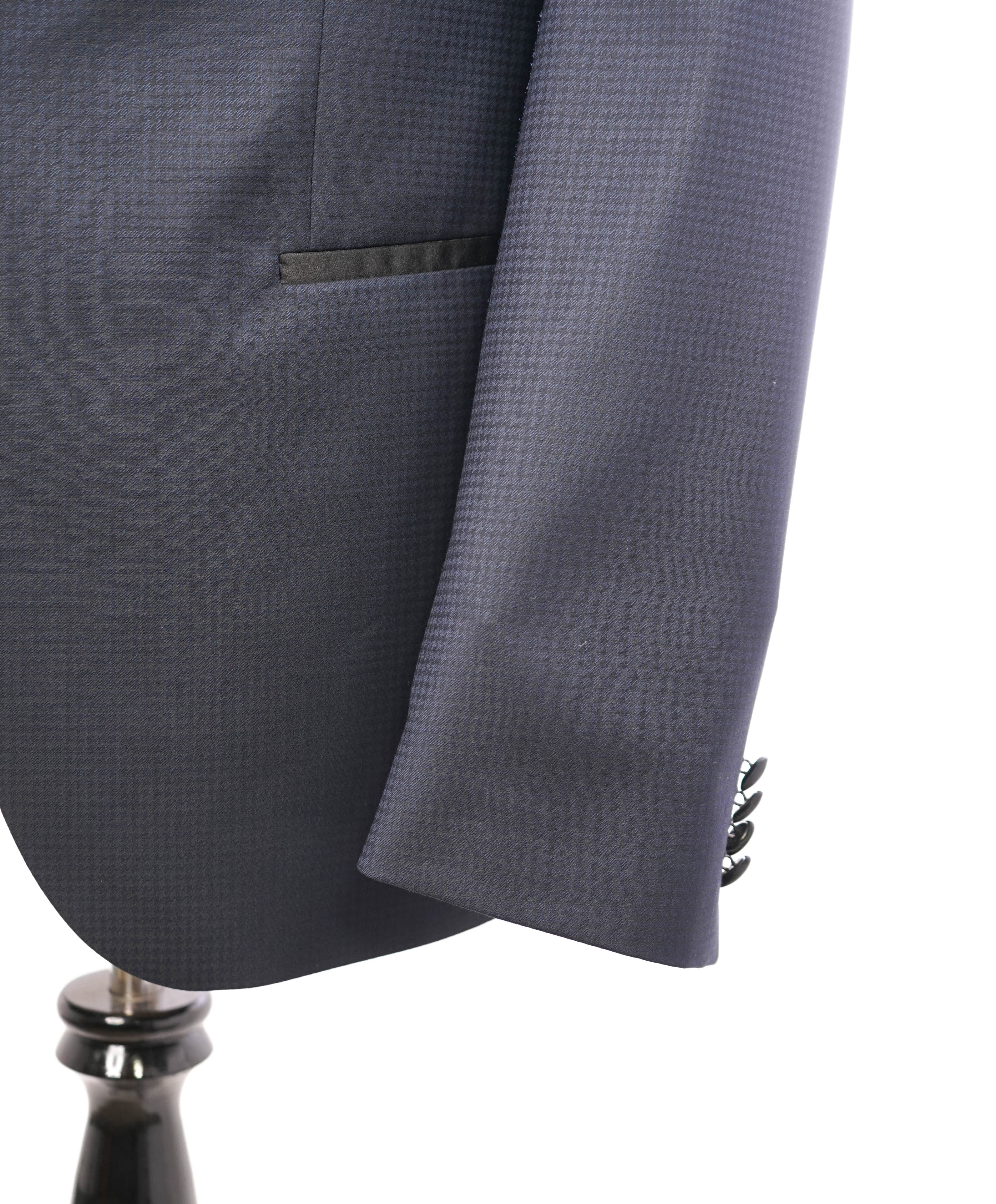 HUGO BOSS - Shawl Collar HOUNDSTOOTH Navy Blue 1-Button Tuxedo Suit - 44R