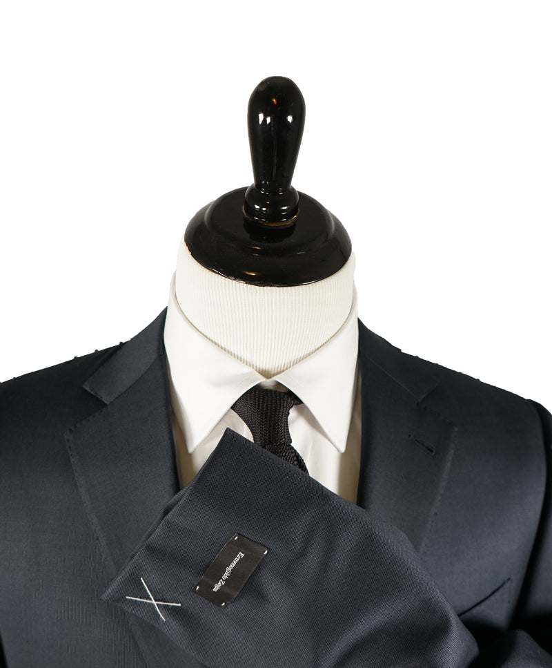 ERMENEGILDO ZEGNA -“Multiseason" Navy & Blue Birdseye Notch Lapel Suit - 40S