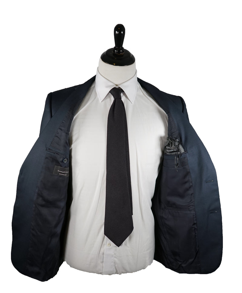 ERMENEGILDO ZEGNA -“Multiseason" Navy & Blue Birdseye Notch Lapel Suit - 40S