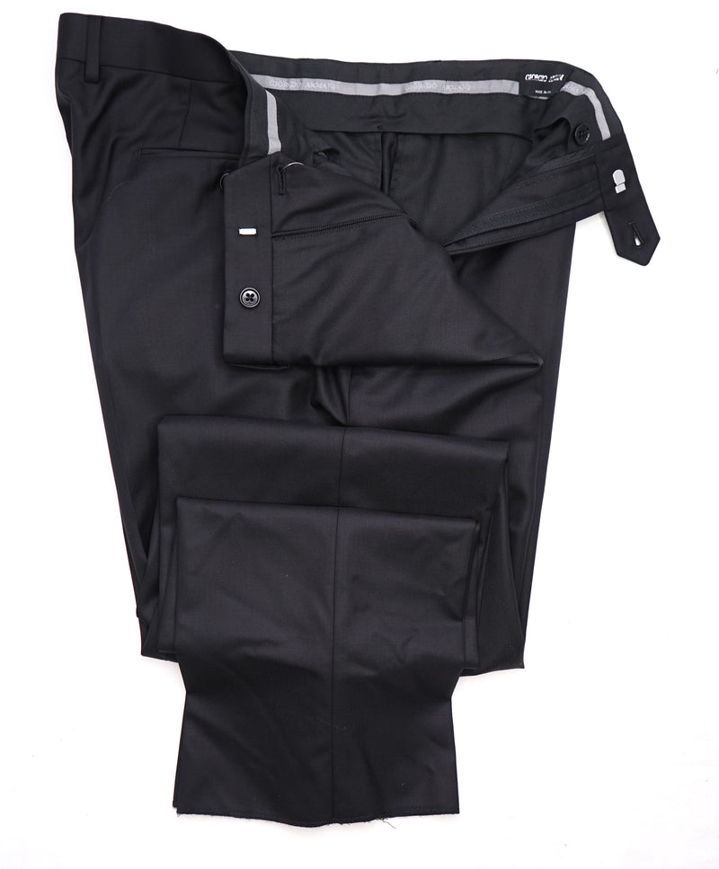 GIORGIO ARMANI - Jet Black 2-Button Super 160's “SOFT” Collection Suit - 42R