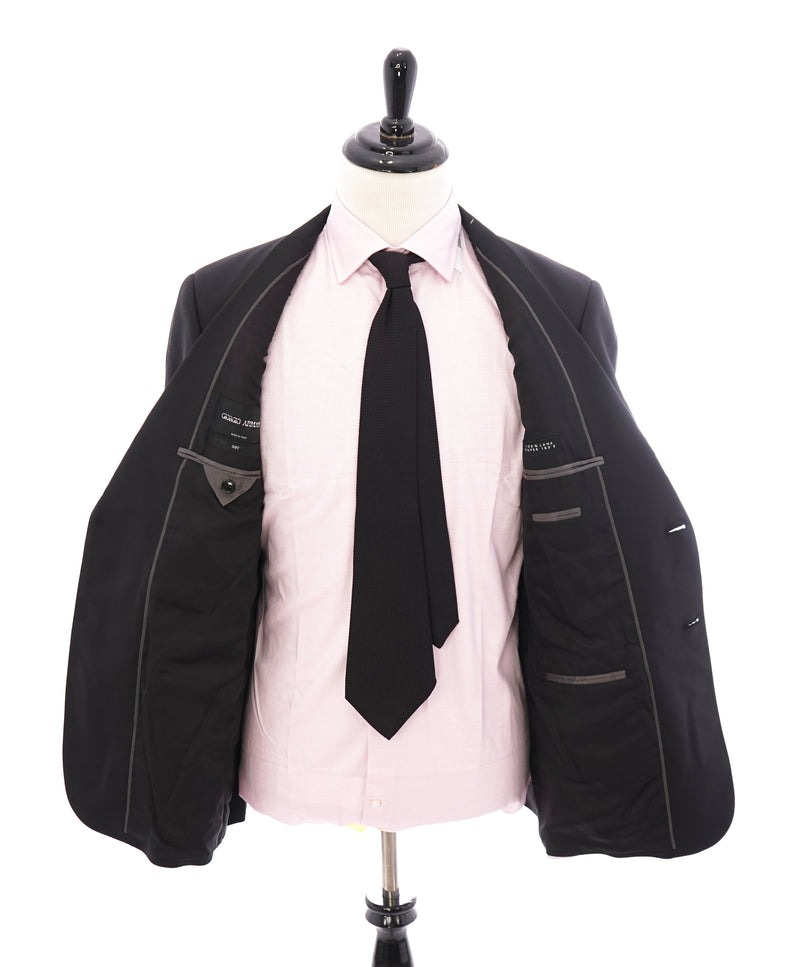 GIORGIO ARMANI - Jet Black 2-Button Super 160's “SOFT” Collection Suit - 42R