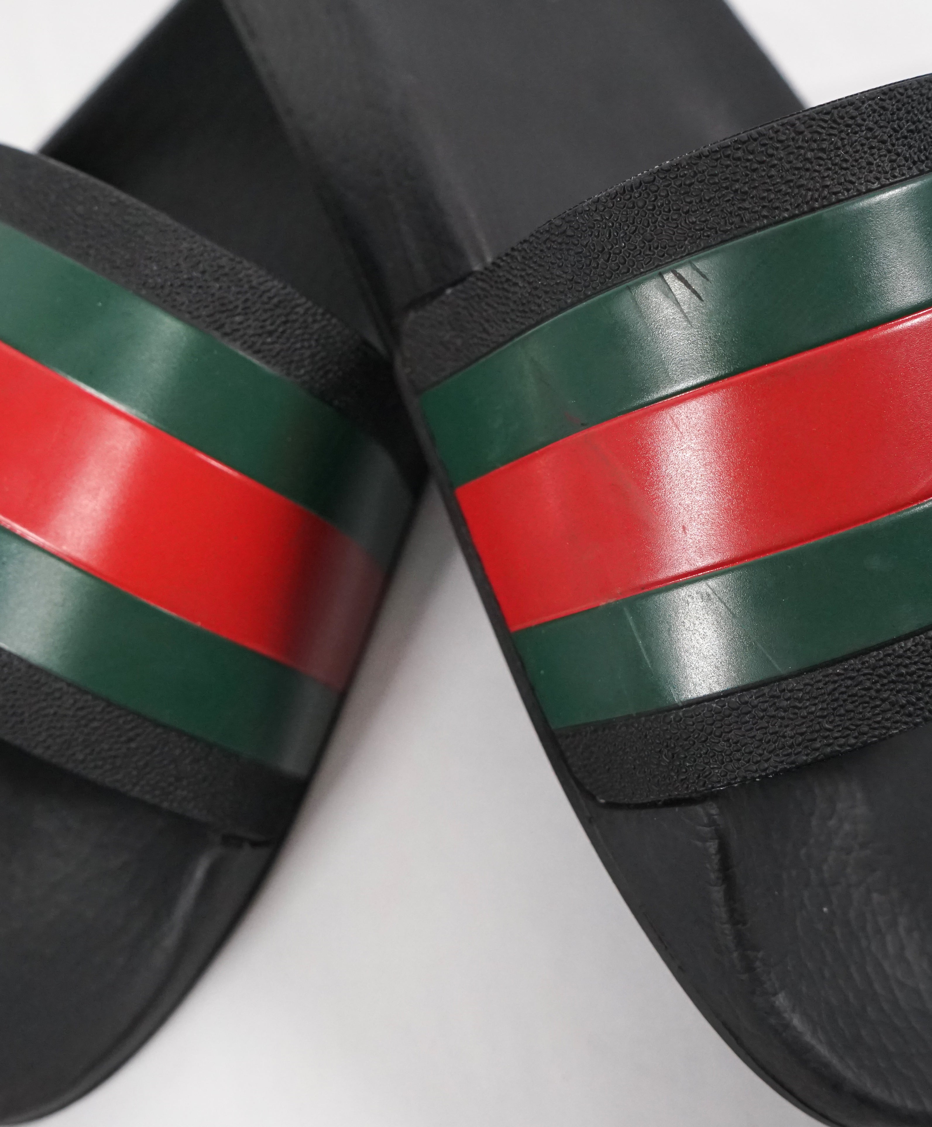 GUCCI - Iconic Green & Red Stripe Slides "72" Slippers - 8
