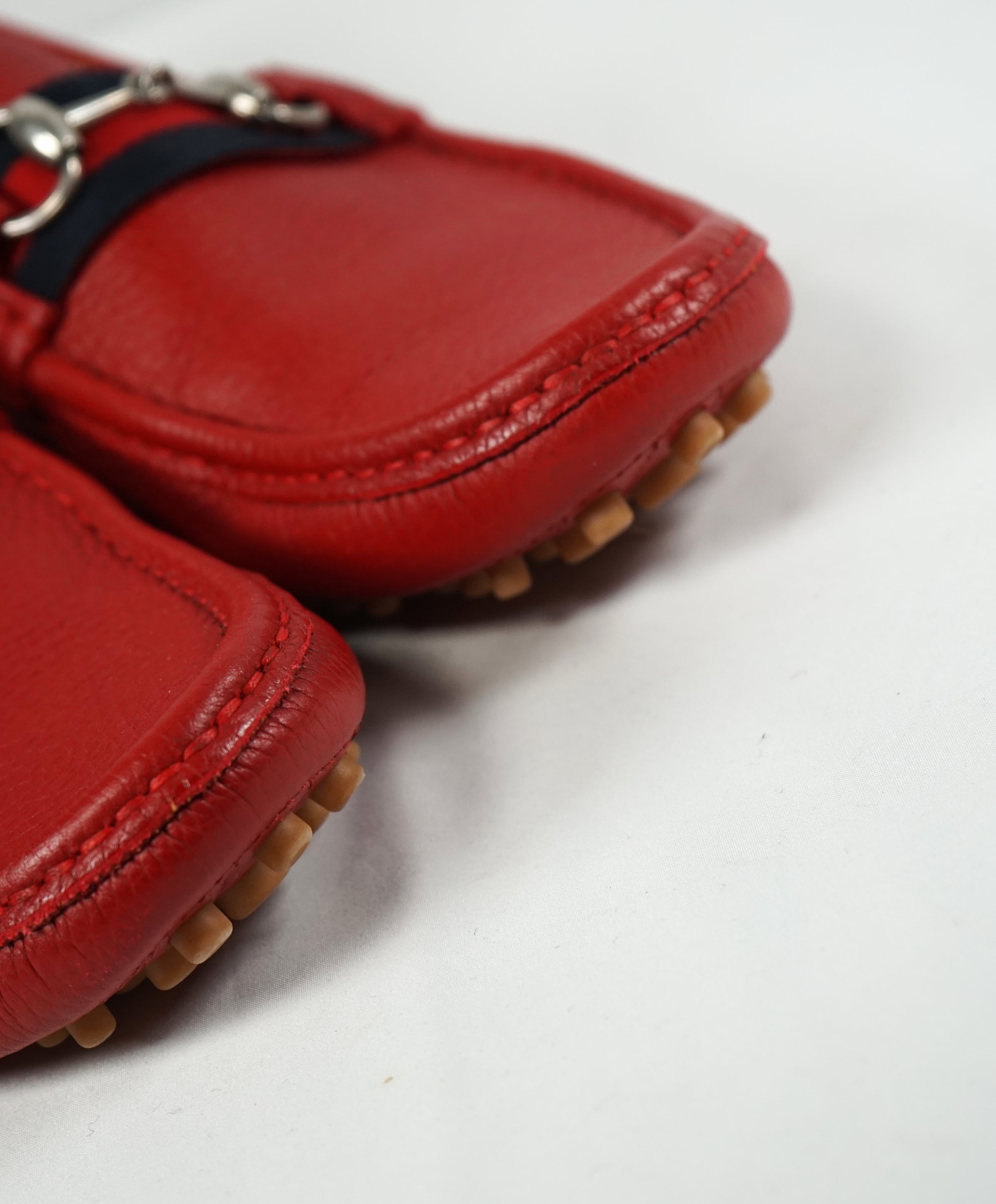 Red sales gucci drivers