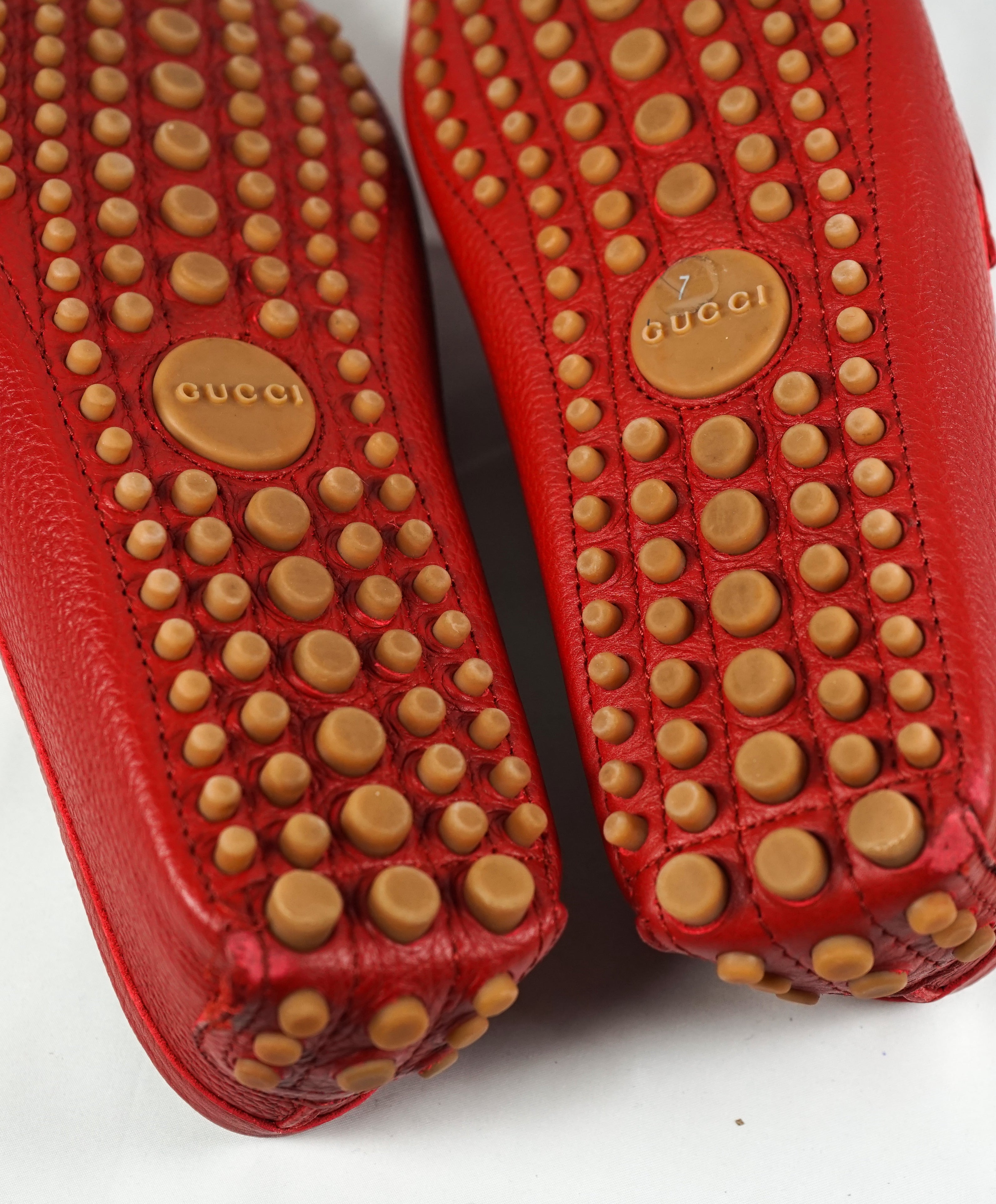 GUCCI - Red Horse-Bit Driving Loafers With Web Detail - 8