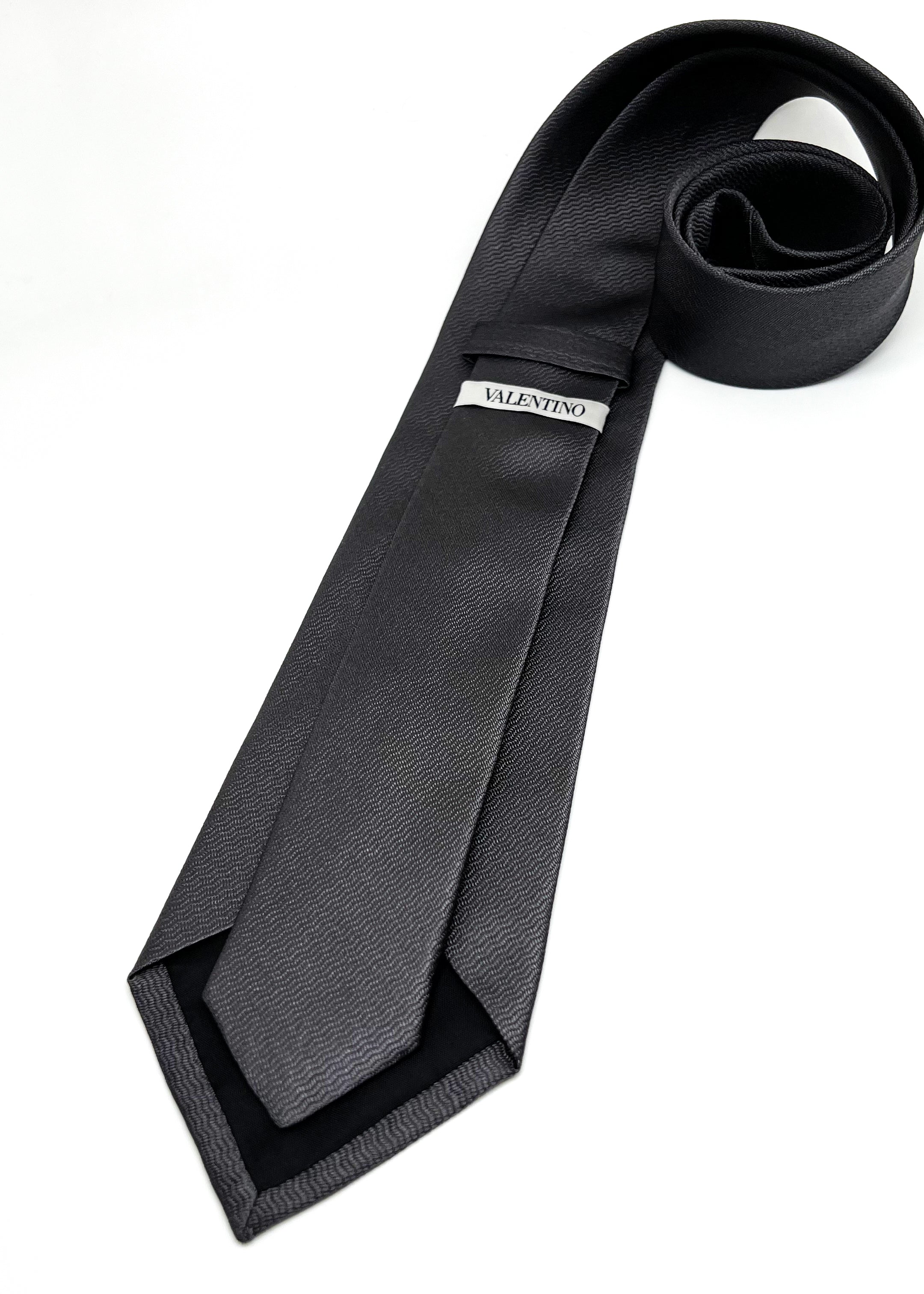 $225 VALENTINO GARAVANI - Micro Swirl Gray *CLOSET STAPLE* 3.25"- Tie