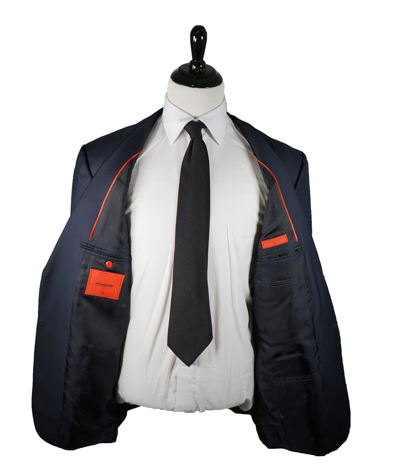 ISAIA - Solid Navy Suit With Logo Detailing & Pin - 50L