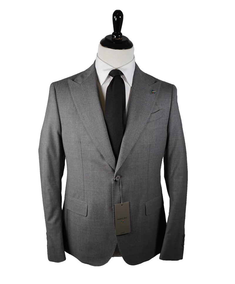 MANUEL RITZ - Wide Peak Lapel Solid Light Gray Suit - 40S