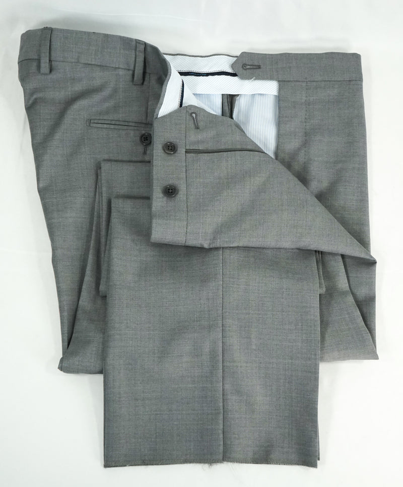 SAKS FIFTH AVE - Gray Wool MADE IN ITALY Flat Front Dress Pants -  40W