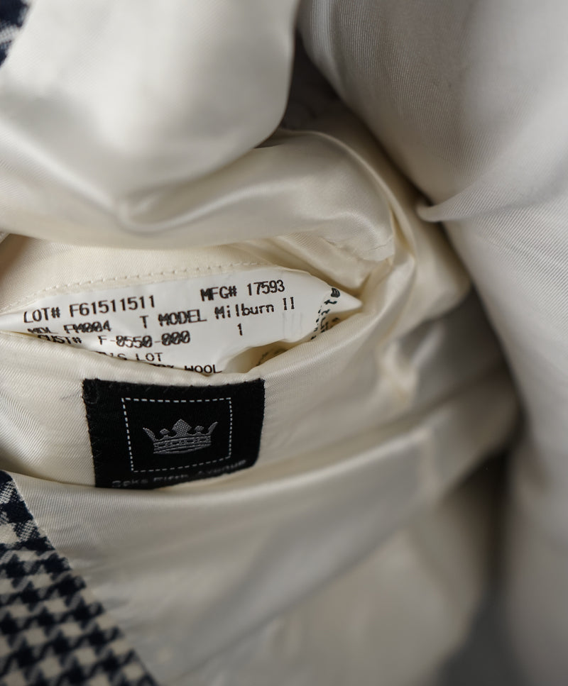 SAKS 5TH AVE BY HICKEY FREEMAN - Navy & Ivory Houndstooth Wool Blazer - 46L