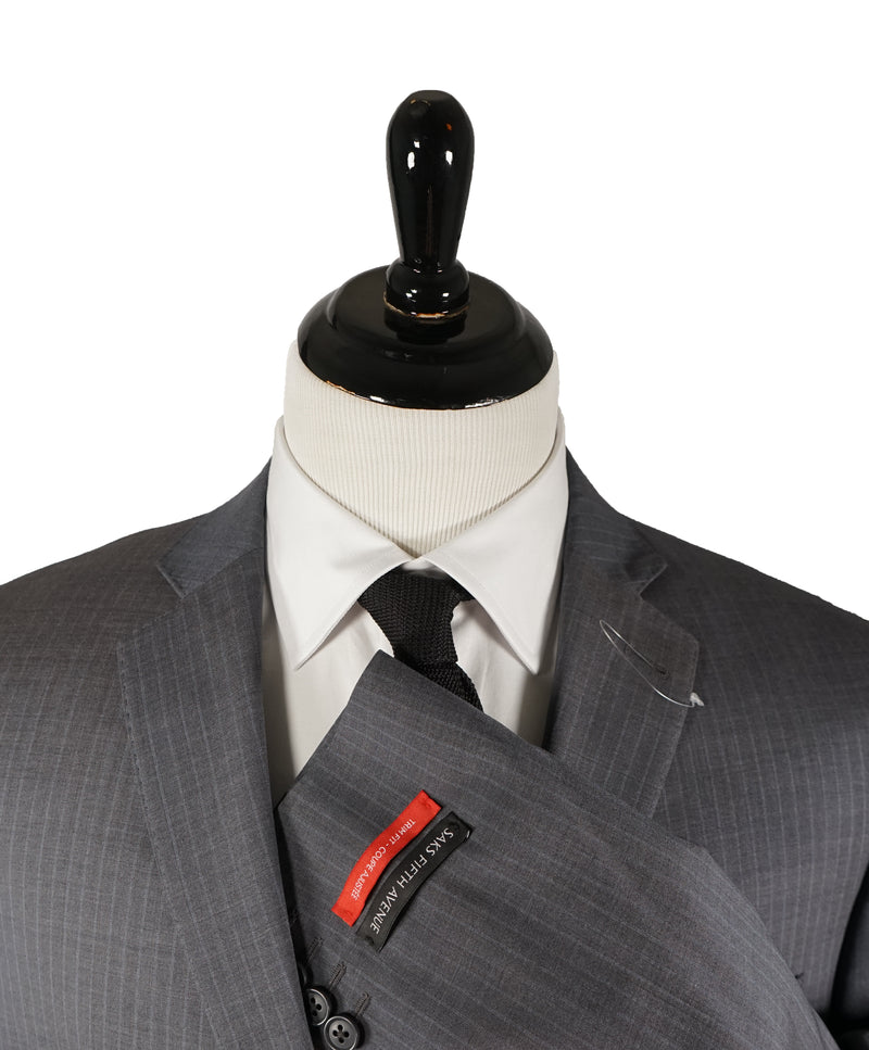 SAKS FIFTH AVENUE - Trim Fit Gray & Blue Stripe Wool Suit - 46R