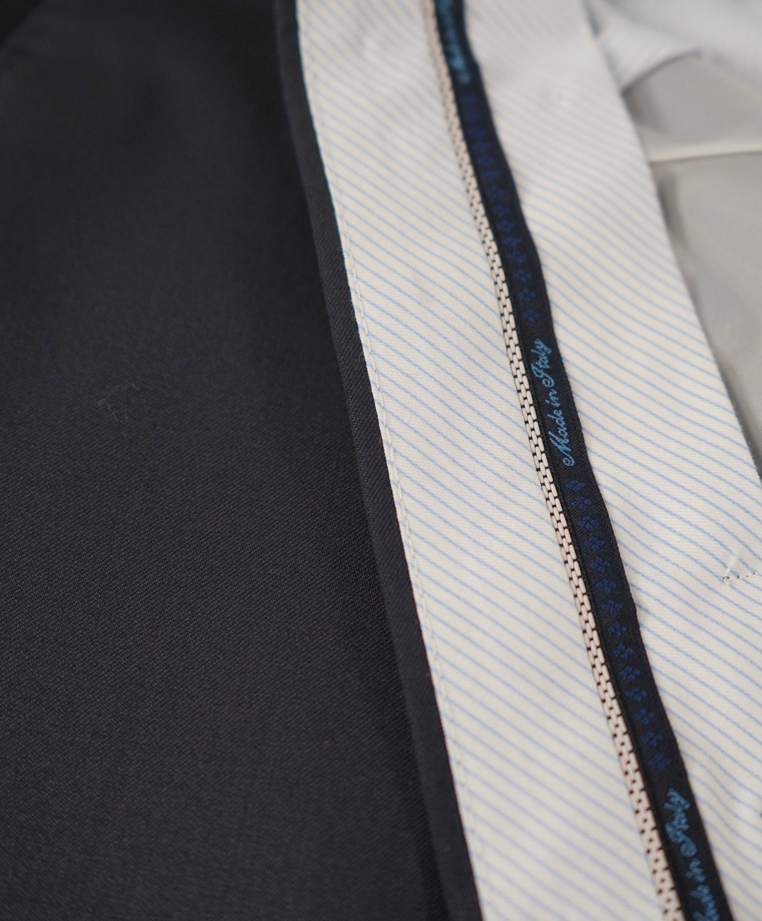 SAKS FIFTH AVE - Navy Wool & Silk MADE IN ITALY Flat Front Dress Pants - 36W
