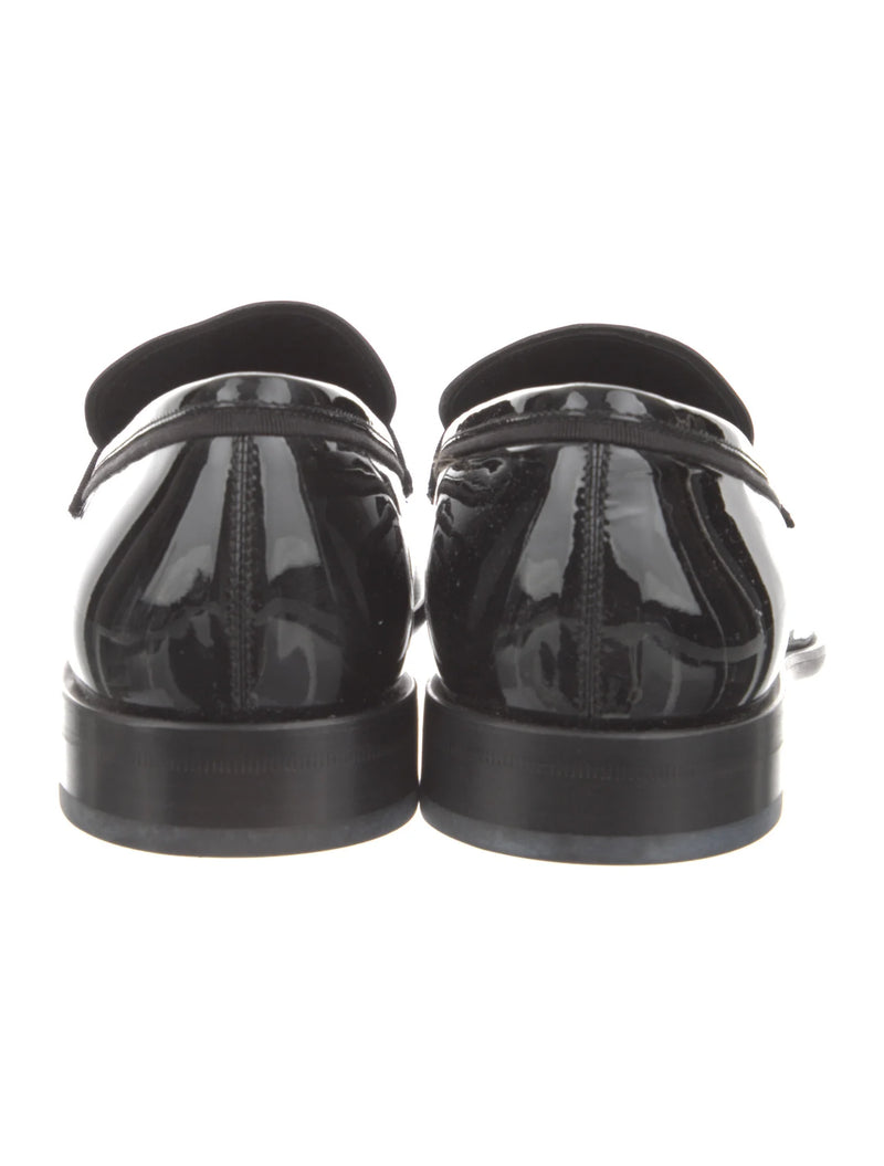 $720 SALVATORE FERRAGAMO - "Antoane" Black Patent Leather Tipped Loafer - 7D