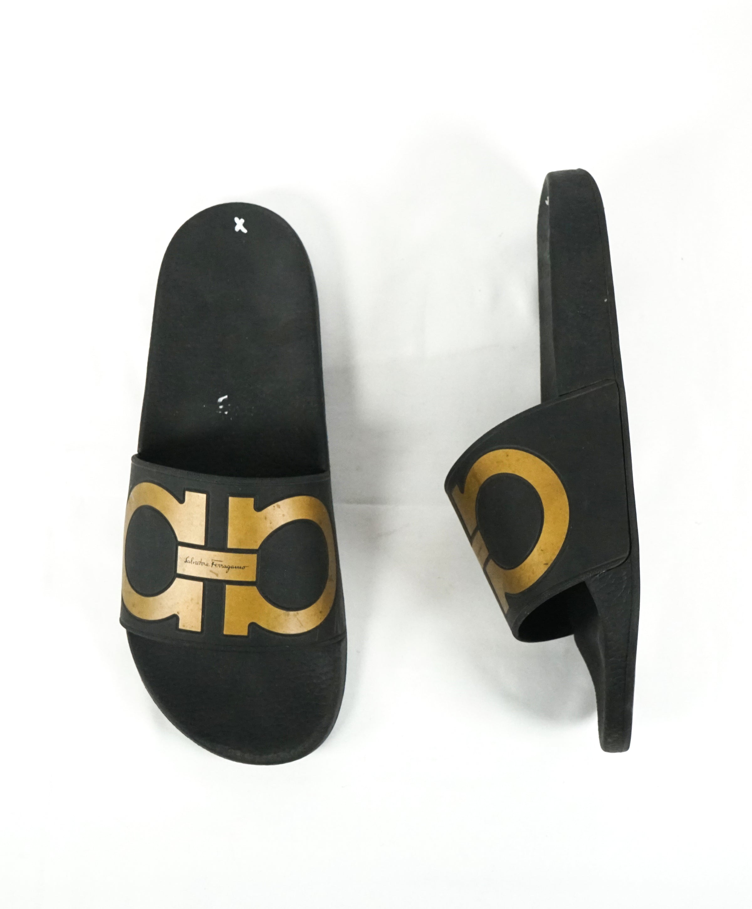 SALVATORE FERRAGAMO - Iconic Gancini Black & Gold Slides Slippers - 9 –  Luxe Hanger