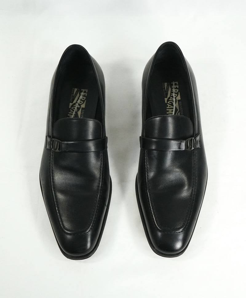SALVATORE FERRAGAMO - “Destin” Black Slip-On Loafer With Engraved Bit - 9 D