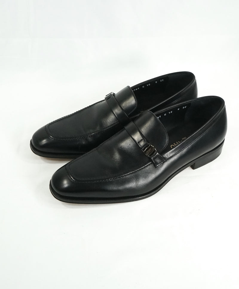 SALVATORE FERRAGAMO - “Destin” Black Slip-On Loafer With Engraved Bit - 9 D