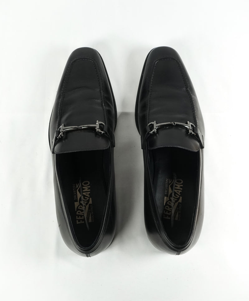 SALVATORE FERRAGAMO - Classic Black “Fenice" Slip On Loafers - 11