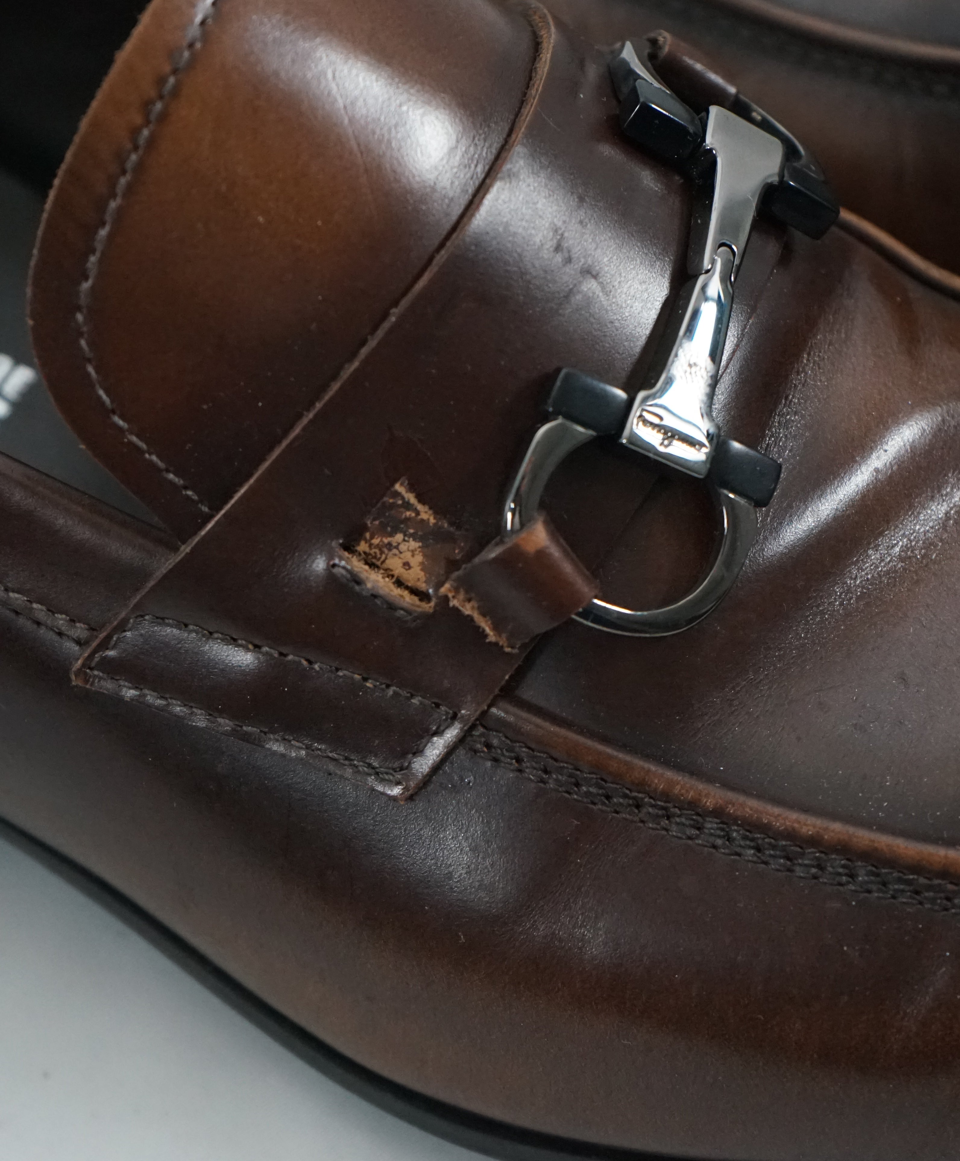 SALVATORE FERRAGAMO -“Dinamo” 2 Tone Gancini Bit Brown Leather Loafers -8.5 D